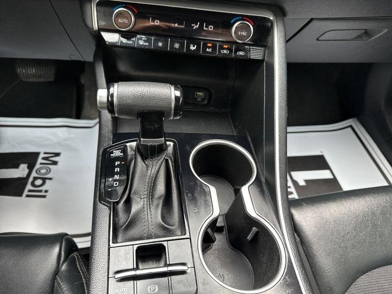 2022 Kia K5 GT-LineImage 28