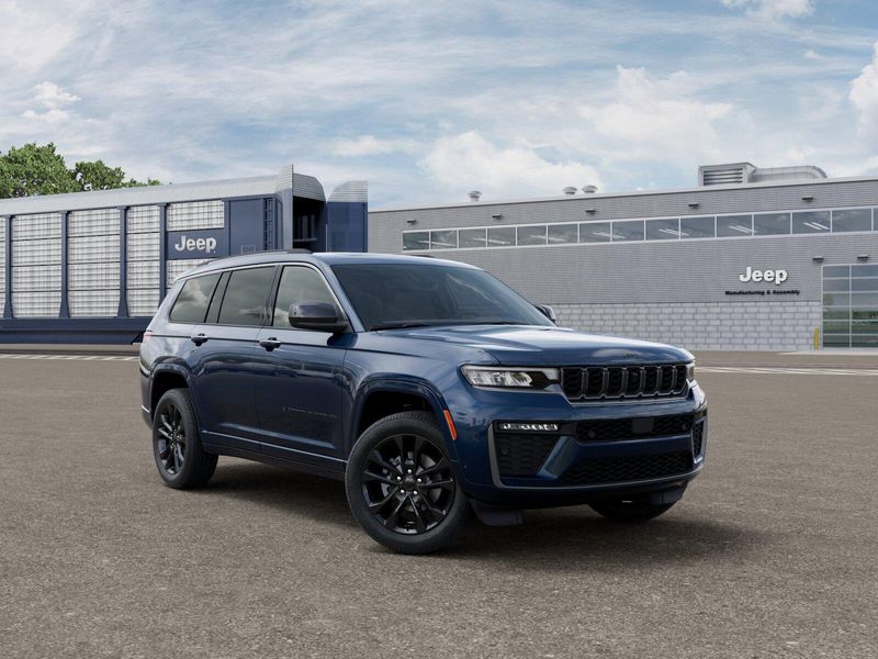 New 2026 Jeep Grand Cherokee L Limited Reserve 4x4Image 5