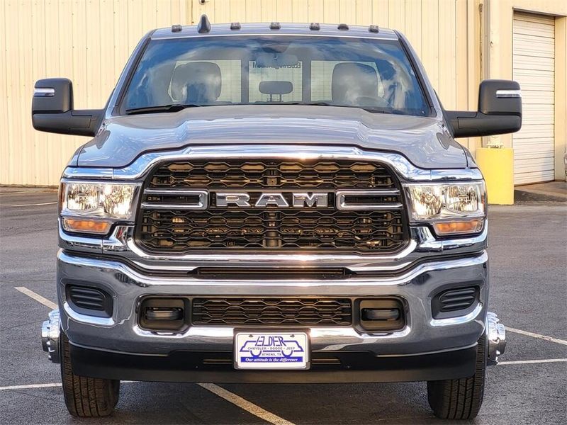 2024 RAM 3500 Tradesman Crew Cab 4x4 8