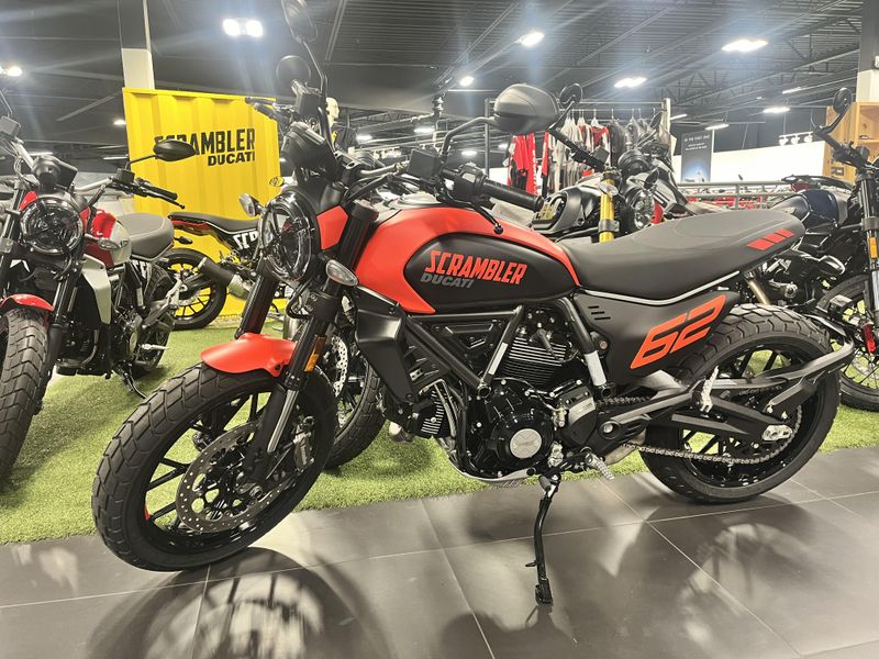 2024 Ducati SCRAMBLER FULL THROTTLEImage 2