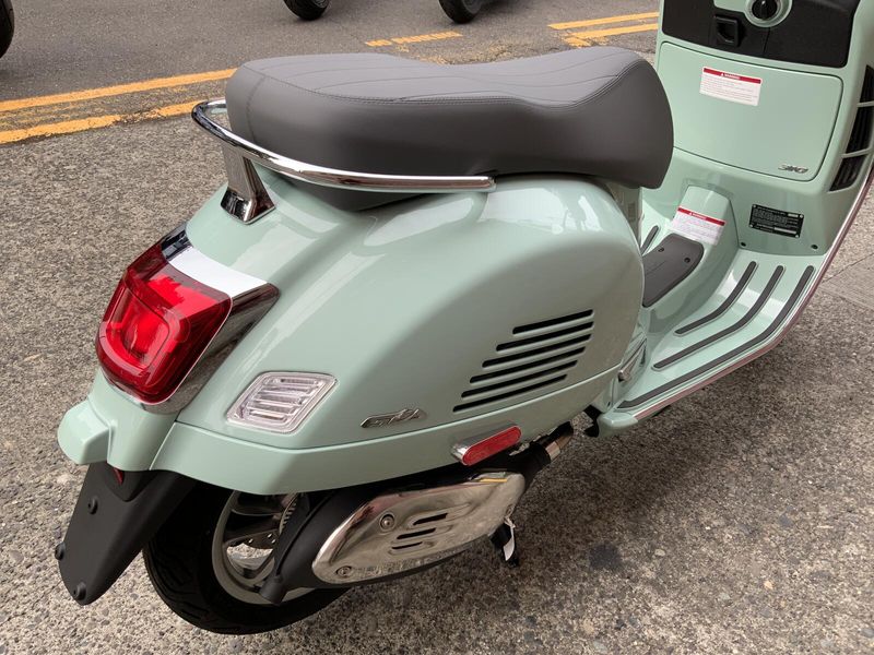 New 2025 Vespa GTS 310 VERDE AMABILE 