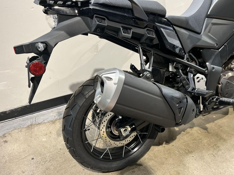 New 2024 Suzuki V-STROM 1050DE Image 19
