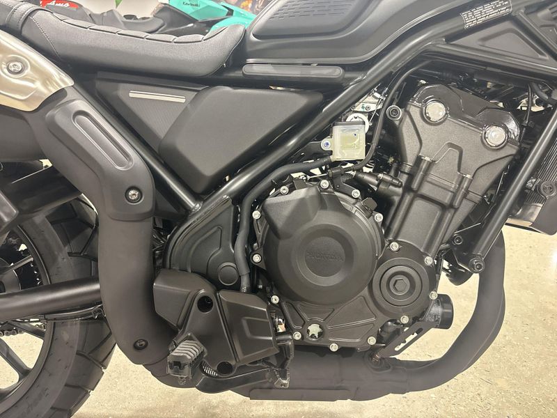 New 2026 Honda SCL500 Image 15