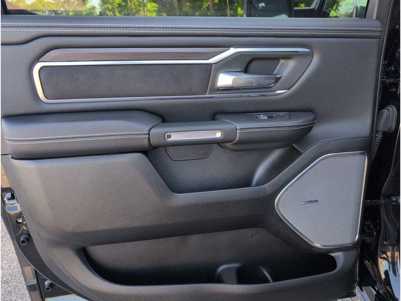 New 2025 RAM 1500 Laramie Crew Cab 4x4 5