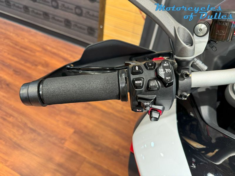 2021 Ducati Multistrada V4S Image 9