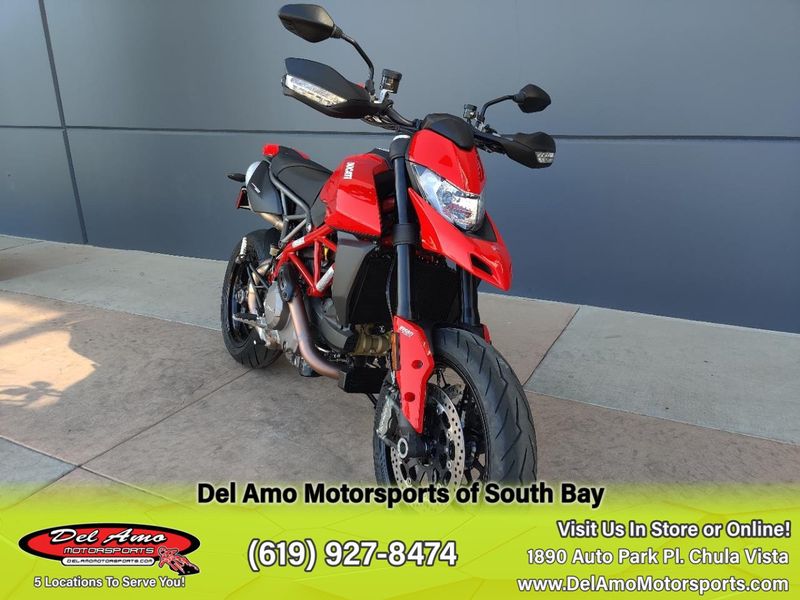 2023 Ducati HYPERMOTARD 950 SP  in a LIVERY exterior color. Del Amo Motorsports of South Bay (619) 547-1937 delamomotorsports.com 