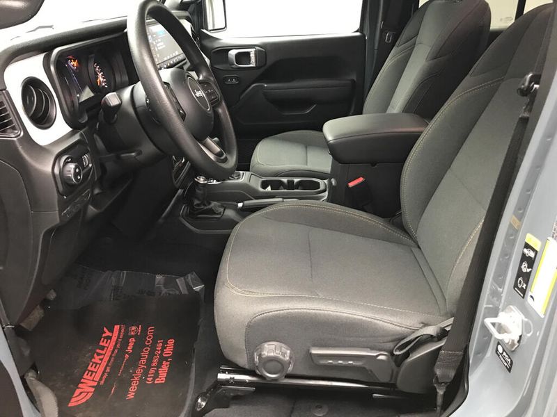 Used 2024 Jeep Gladiator NighthawkImage 4