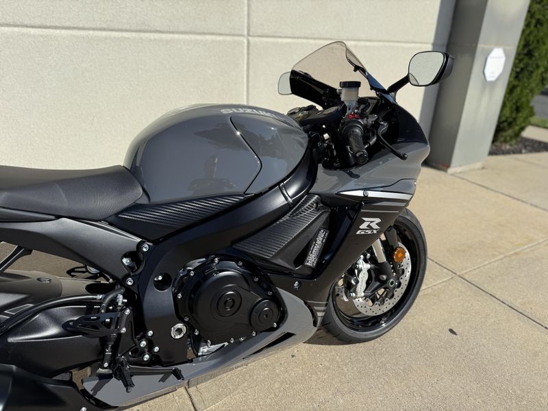 2025 Suzuki GSXR 600Image 7