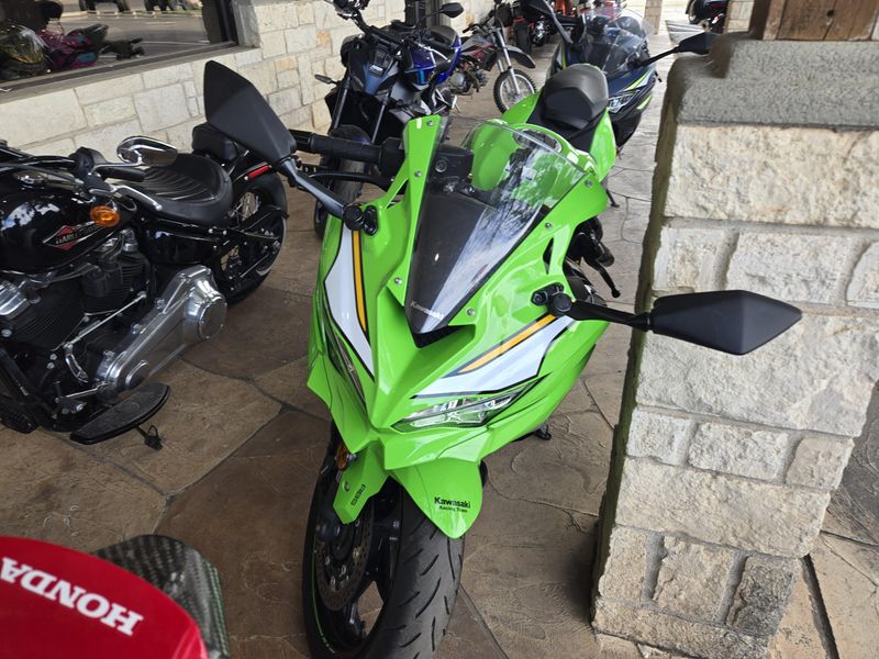 USED 2025 KAWASAKI NINJA ZX4RR ABS Image 7