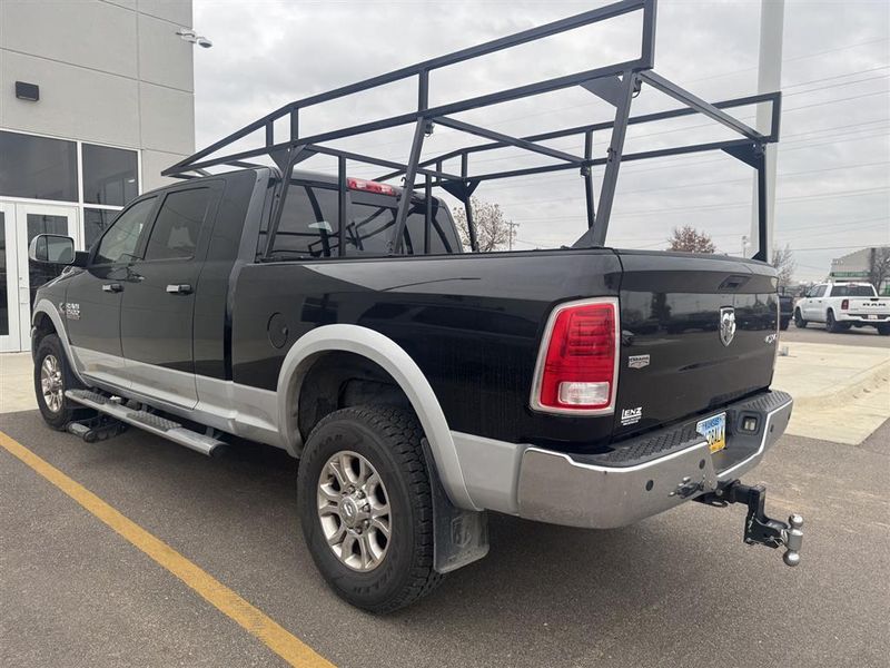 2014 Ram 2500 Laramie photo 3