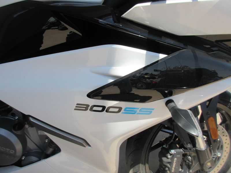 USED 2025 CFMOTO 300SS CF300-5US Image 7