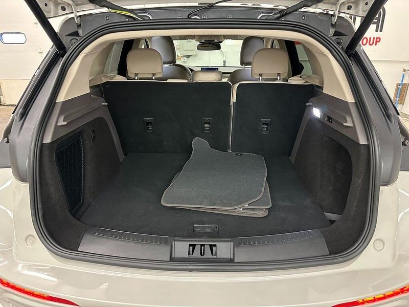 2022 Lincoln Corsair StandardImage 18