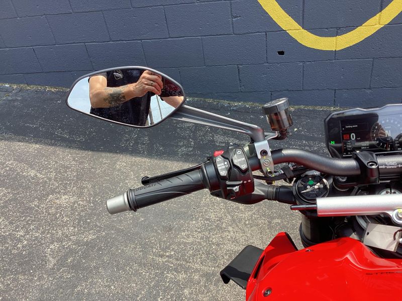 2024 Ducati Streetfighter V4 