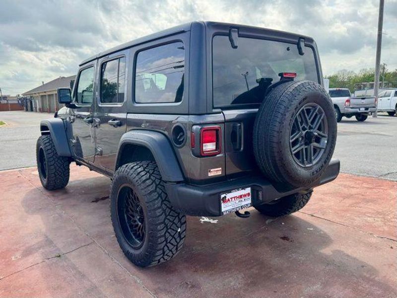 Used 2025 Jeep Wrangler Sport SImage 7