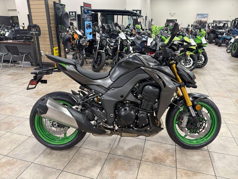 New 2026 Kawasaki Z1100 SE ABS Image 18