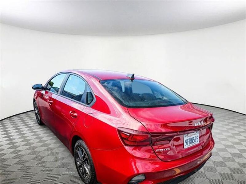Used 2023 Kia Forte LXSImage 6