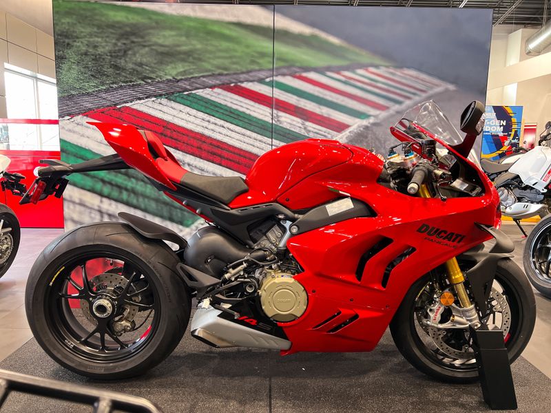 2024 Ducati Panigale in a Ducati Red exterior color. Gateway BMW Ducati Motorcycles 314-427-9090 gatewaybmw.com 