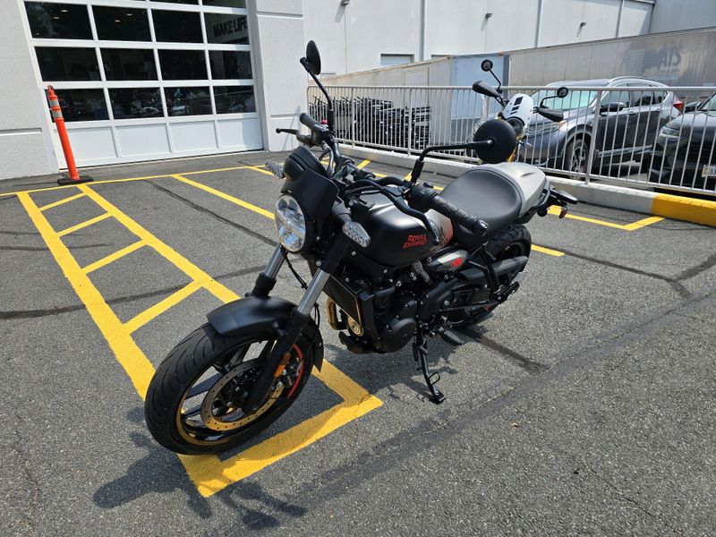 New 2027 Royal Enfield Guerrilla 450 Image 4