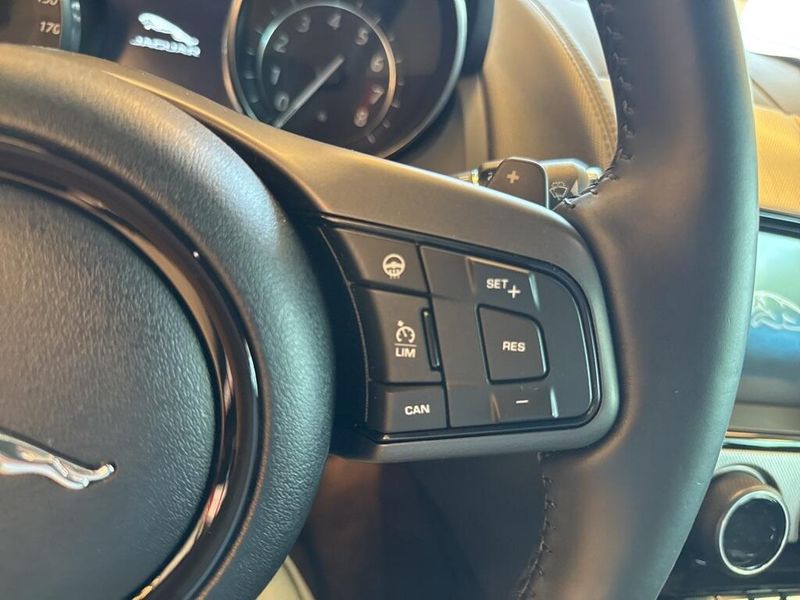 2016 Jaguar F-TYPE 