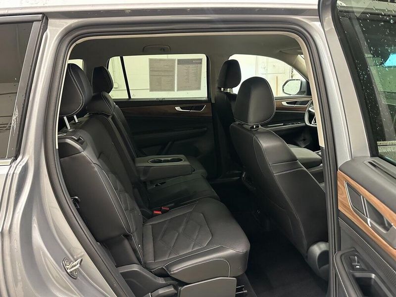 2024 Volkswagen Atlas 2.0T SE w/TechnologyImage 28