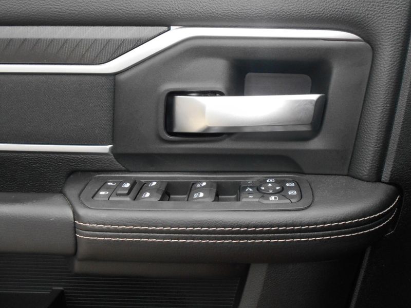 2025 RAM 2500 Big Horn Crew Cab 4x4 6