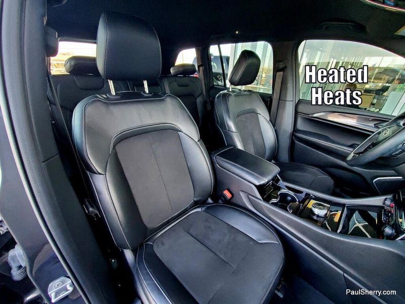 Used 2022 Jeep Grand Cherokee Altitude