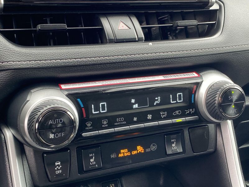2024 Toyota RAV4 XLEImage 23