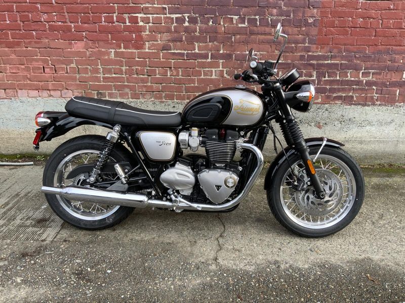 2025 Triumph Bonneville T120