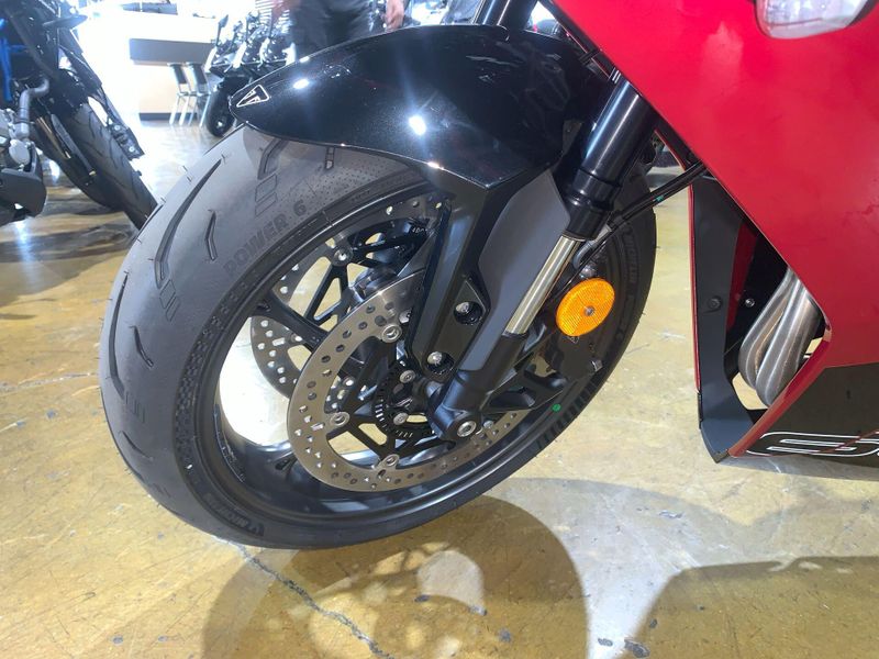 New 2025 Triumph DAYTONA 660 Image 11