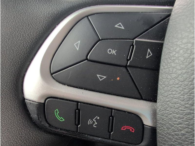 Used 2023 Jeep Renegade TrailhawkImage 24