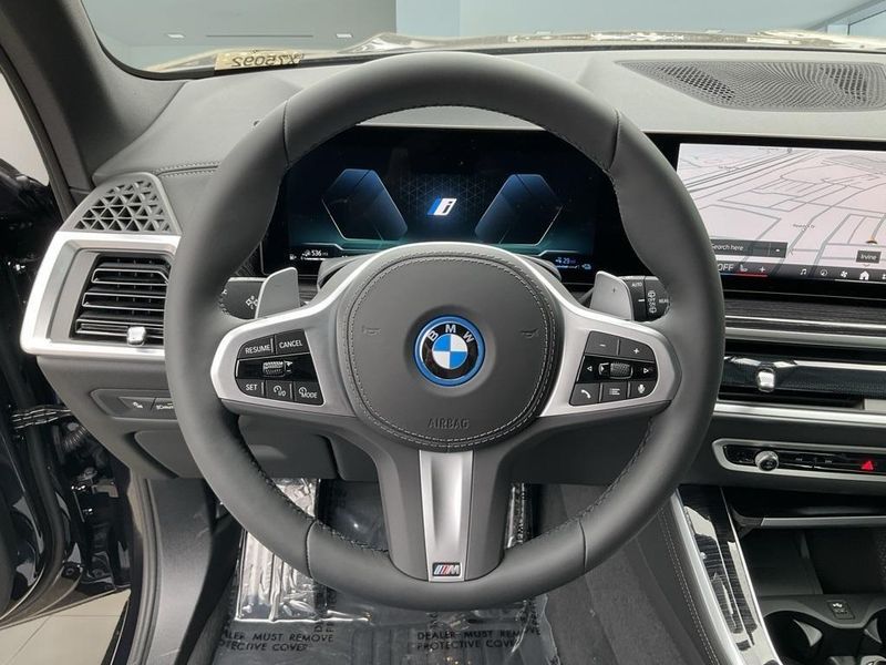 2025 BMW X5 xDrive50eImage 22