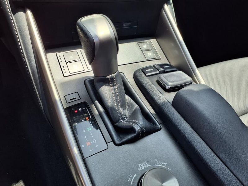 2015 Lexus IS 250 250Image 22