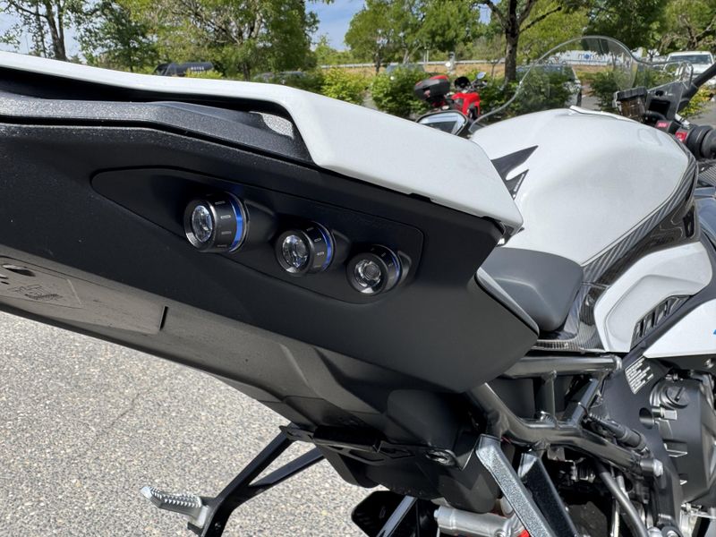 2024 BMW S 1000 RR 