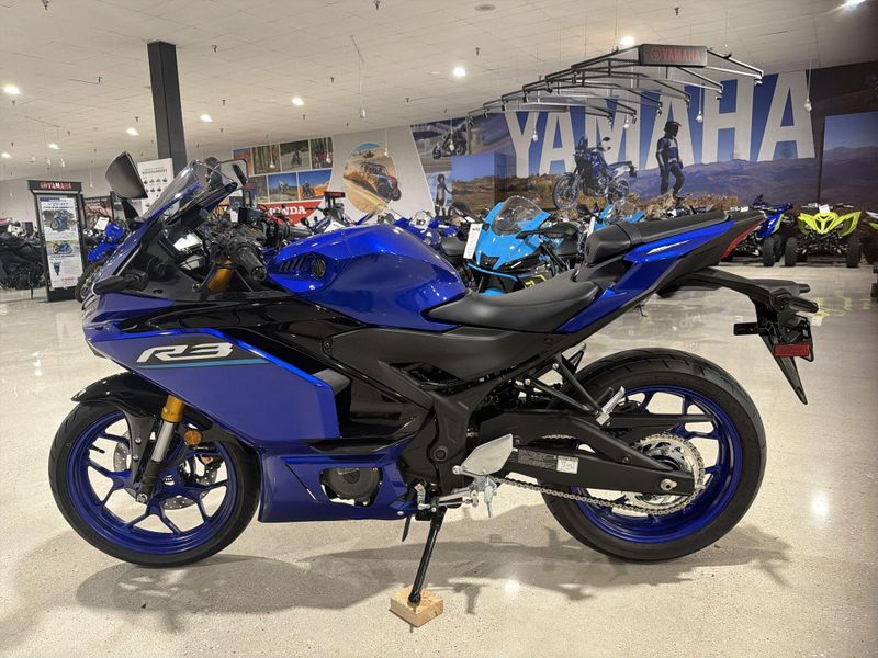New 2026 Yamaha YZF-R3 ABS Image 17