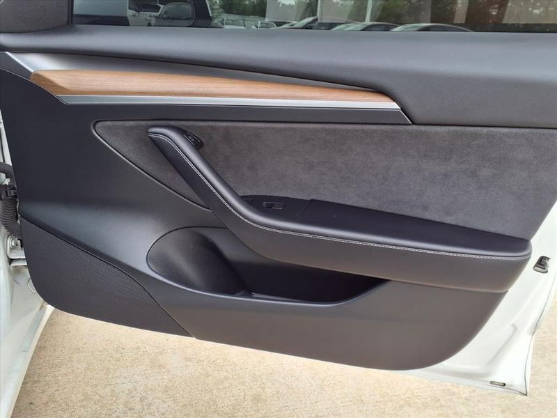 Used 2023 Tesla Model 3 Long RangeImage 10