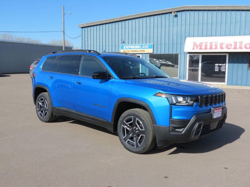 New 2026 Jeep Cherokee Limited 4x4Image 2