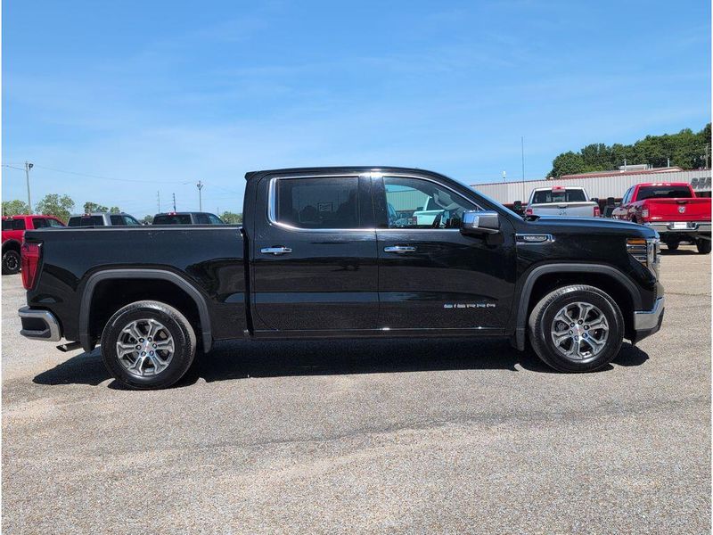Used 2025 GMC Sierra 1500 SLTImage 6