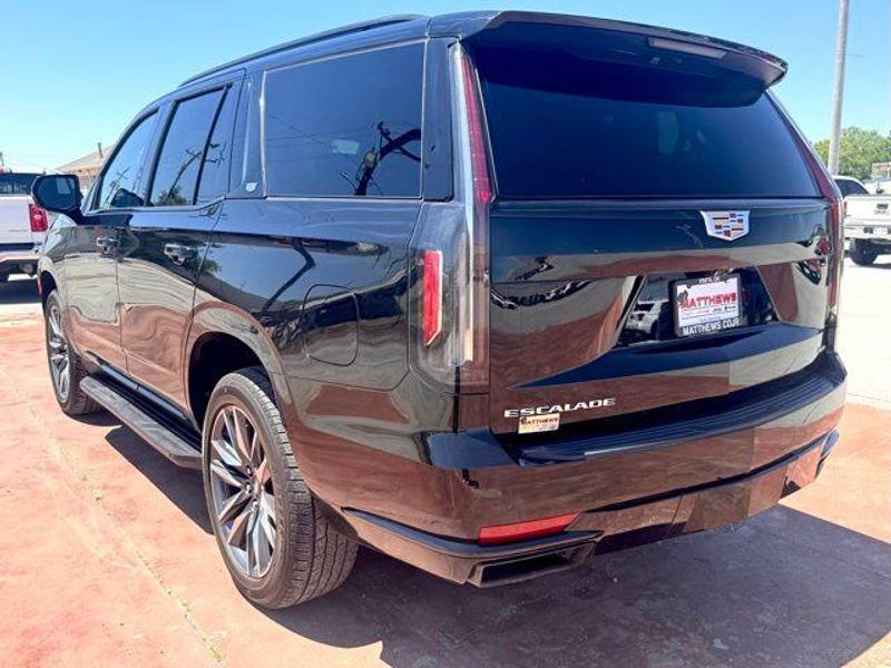 Used 2023 Cadillac Escalade SportImage 7