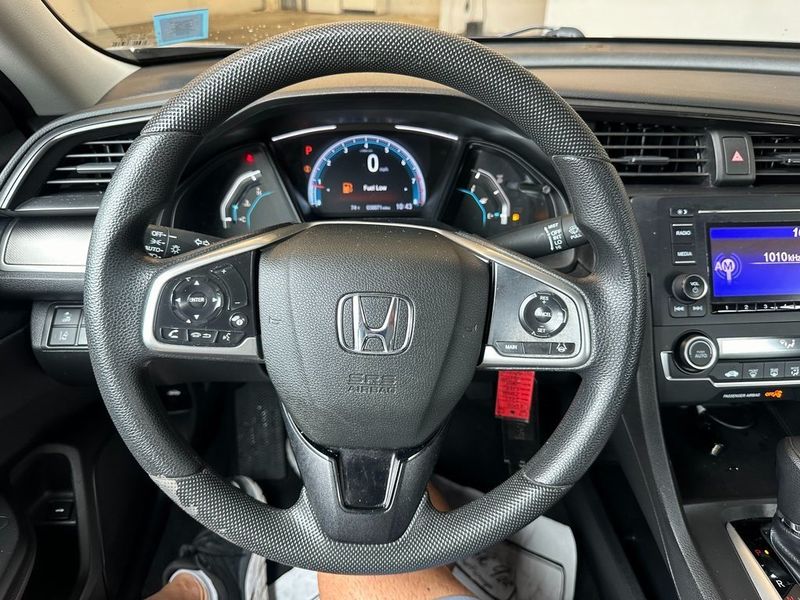 2021 Honda Civic LXImage 2