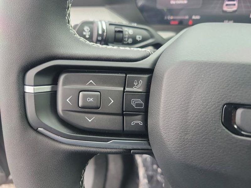 New 2026 Jeep Cherokee Laredo 4x4