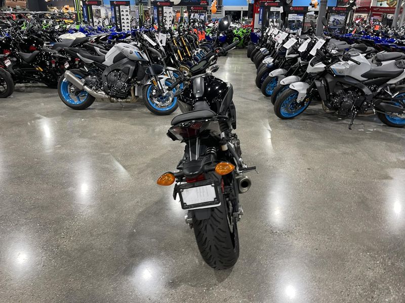 Used 2016 Yamaha FZ-07 Image 14