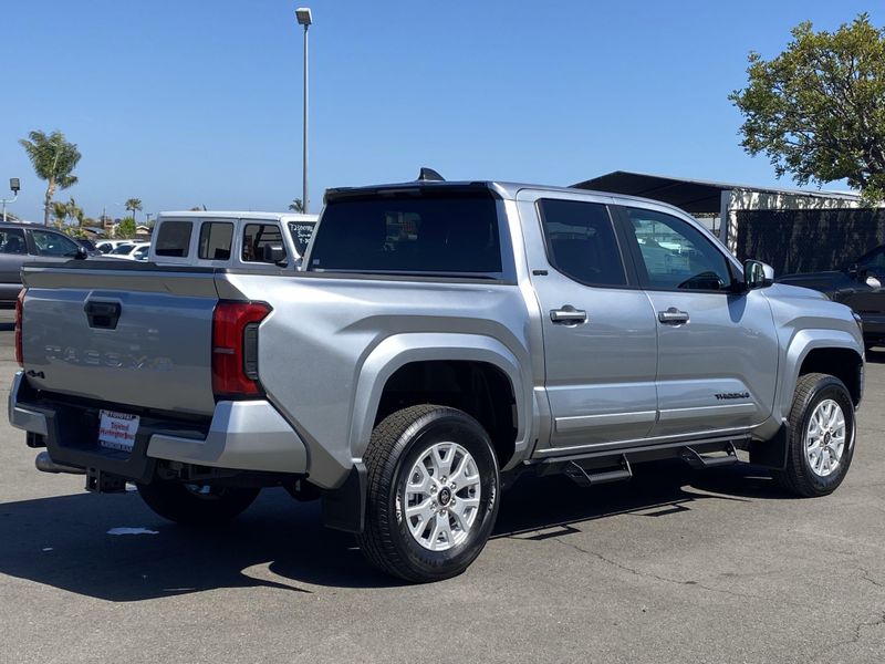 2025 Toyota Tacoma SR5Image 4