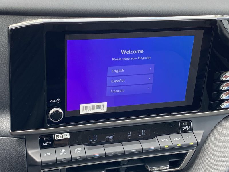 2025 Toyota Camry LEImage 15