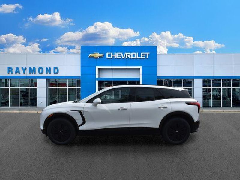 New 2026 Chevrolet Blazer EV LTImage 7
