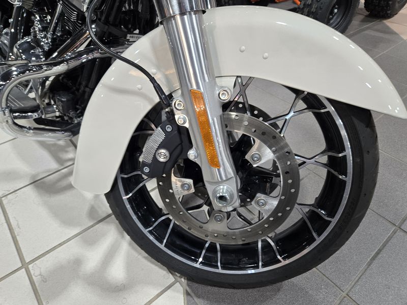 USED 2022 HARLEY STREET GLIDE SPECIAL Image 28