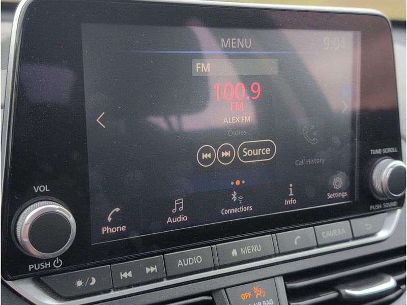 Used 2024 Nissan Altima 2.5 SVImage 13