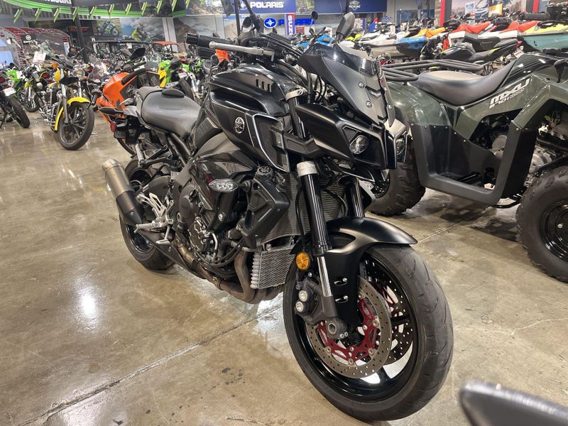 Used 2017 Yamaha FZ-10 CA Image 24