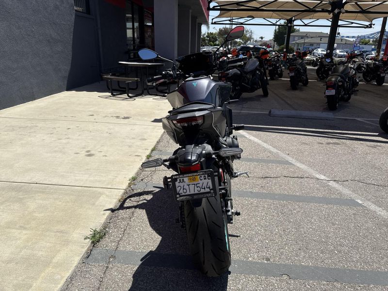 Used 2024 Yamaha MT-09 Image 15