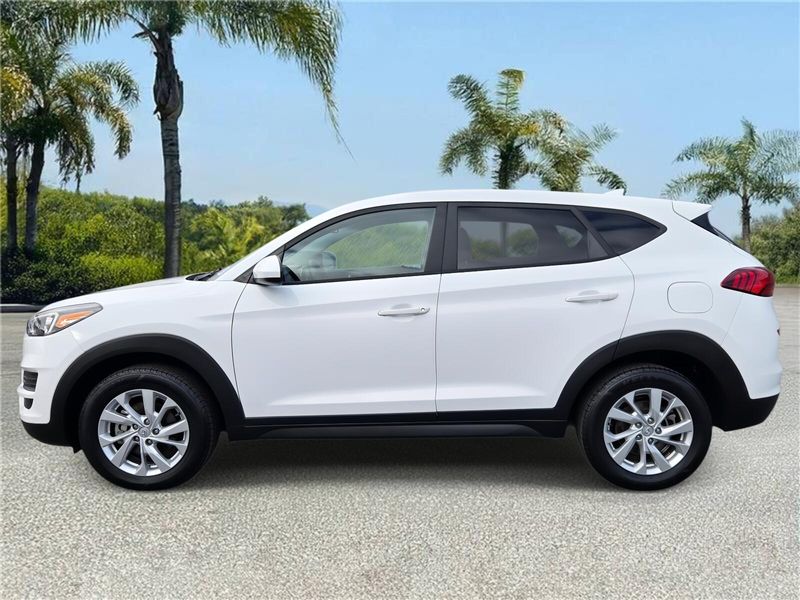 2020 Hyundai Tucson SE photo 2