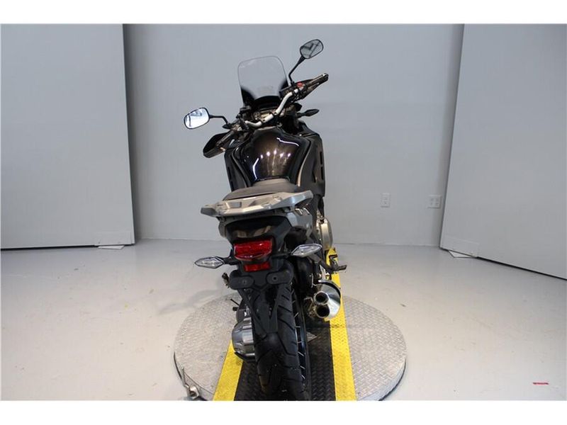Used 2016 Honda VFR1200X Image 2